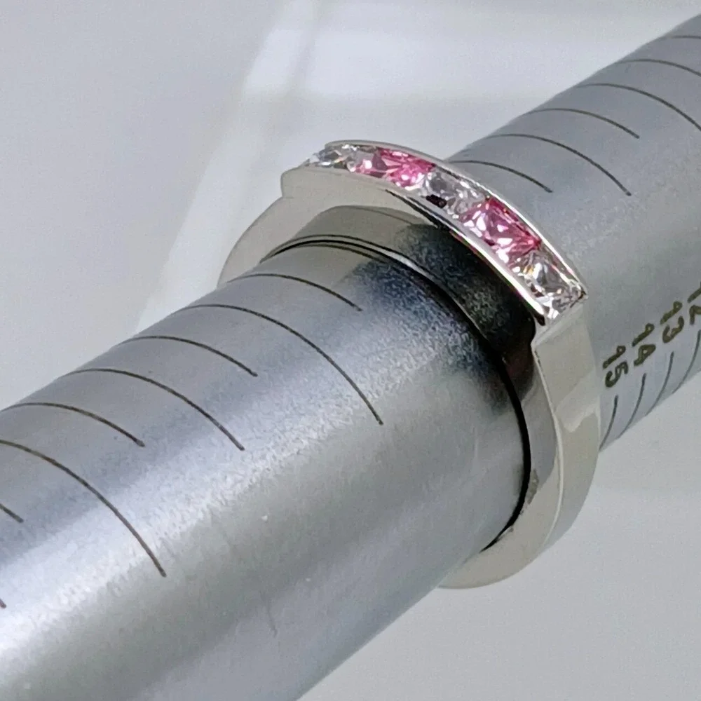 Vintage 90s Pink Clear Princess Cut CZ Channel Set Silver Tone Band Ring Size 10